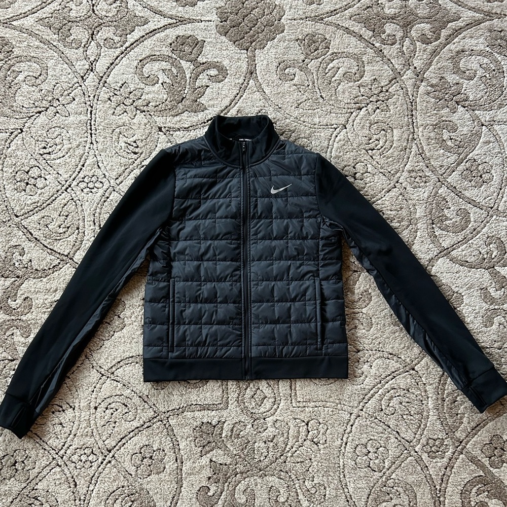 Nike women’s Therma Fit jacket